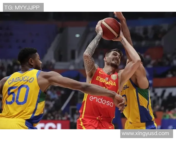 中国男篮在2004年与西班牙的激烈对决回顾与分析